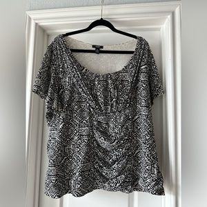 Women’s 3X blouse